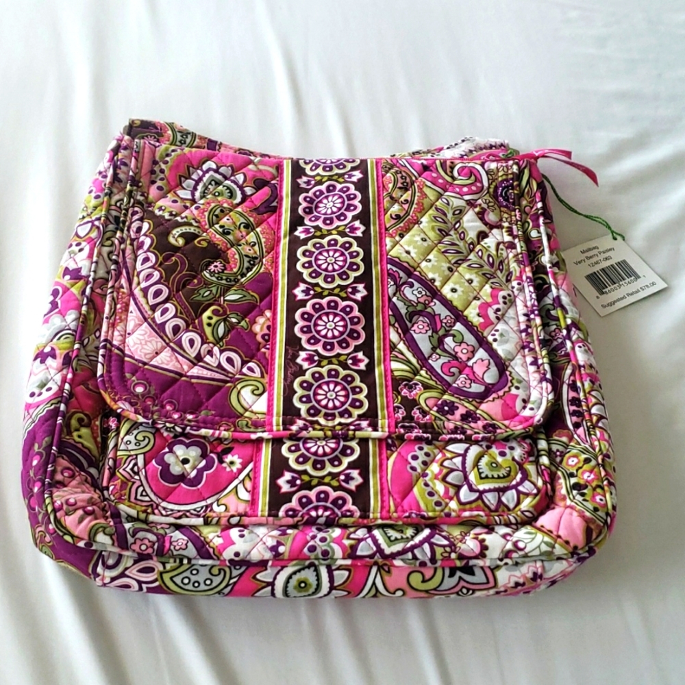 Vera Bradley Very Berry Paisley Mailbag
